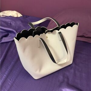 Kelly & Katie White Scalloped Tote